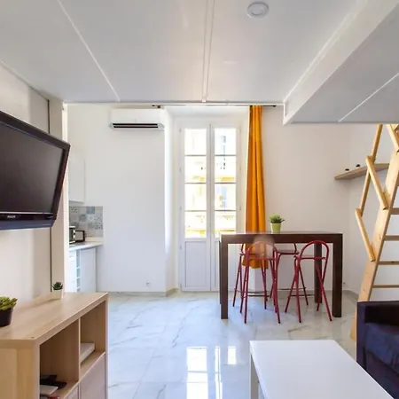 Contemporary Mezzanine Studio With Furnished Balcony * Nice